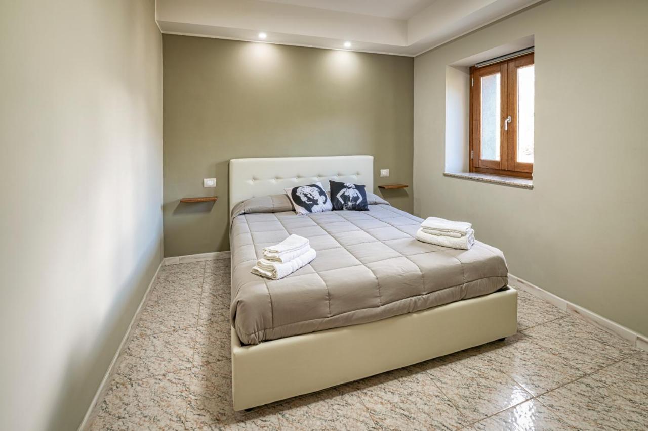 B&B Silver Sleep Papasidero 外观 照片
