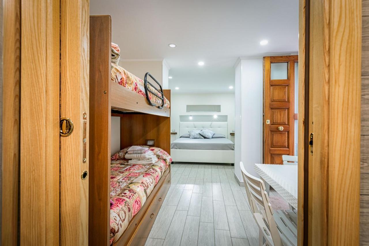 B&B Silver Sleep Papasidero 外观 照片
